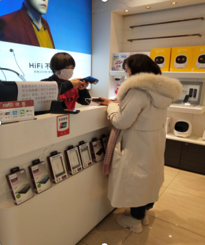 【中國免稅人在行動(dòng)?一線直擊篇】之五： 勠力同心 多措并舉——中免商貿(mào)的戰(zhàn)“疫”路